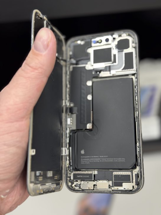 iPhone 15 Pro Max